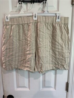 Blank NYC Cream Striped Women's Shorts